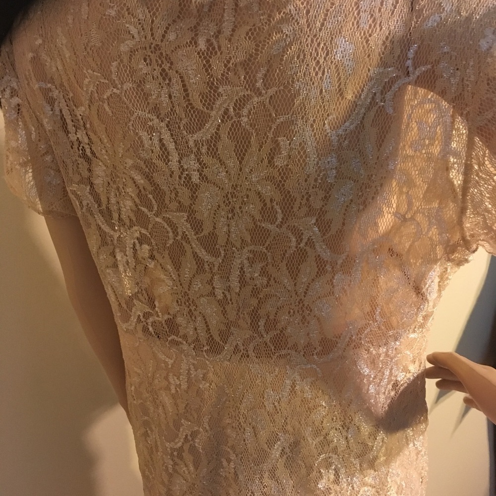 Cream with Gold Lace Top - Picture 5 of 5